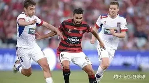 《足球场上的双雄诱惑：弗兰克一天之内与曼联蓝军面试，渣叔激励自信崛起》