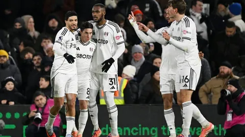 卡里克冲刺曼联临时教头宝座，悬念今日揭晓！