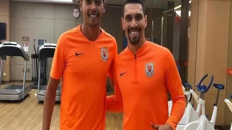 亨德森力挺年轻中坚：助其迅速晋升顶级强队